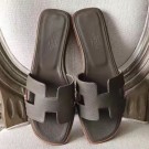 Fake Hermes Oran Sandals In Etoupe Epsom Leather HT00068