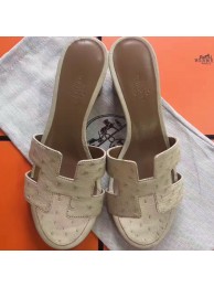 Best Hermes White Ostrich Oasis Sandals HT01110